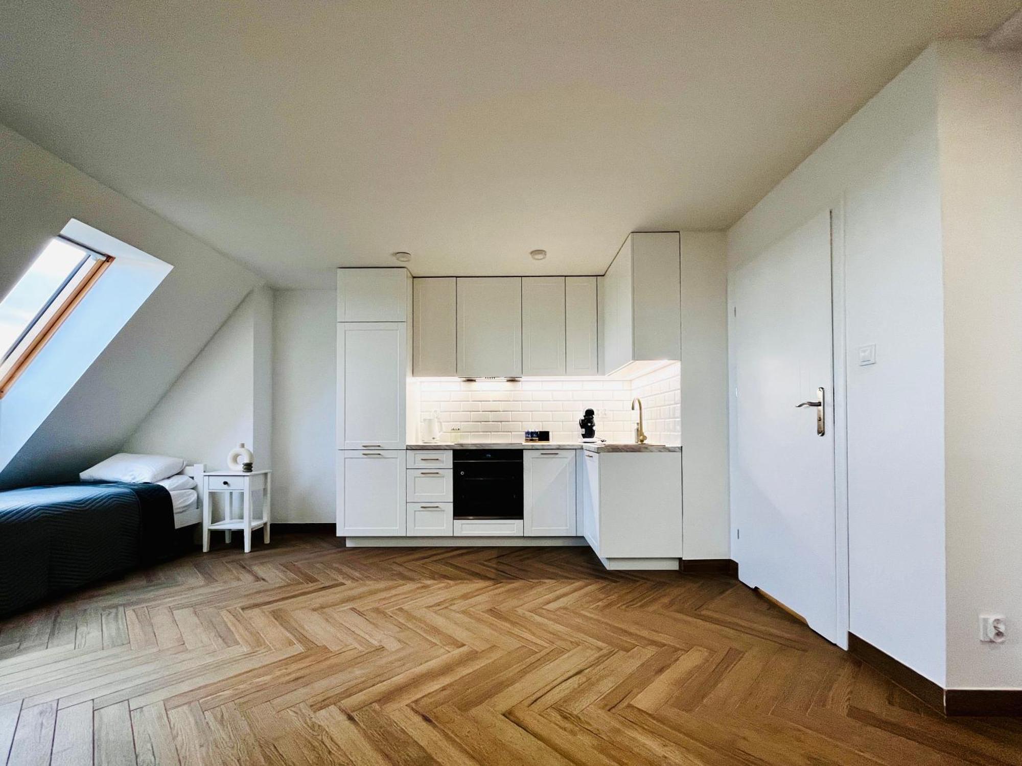 Apartamenty Kamienica Centrum - 1 Maja Lubiń Extérieur photo